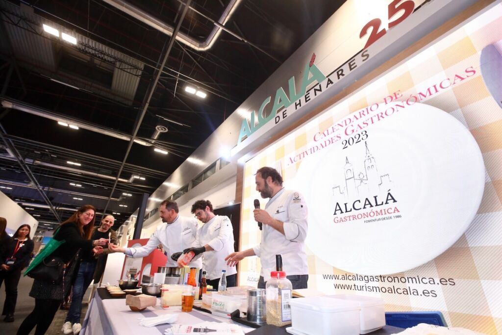 Alcalá Gastronómica llevó sus showcooking a Fitur 2023